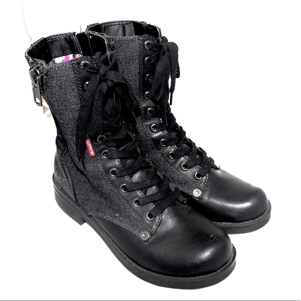 Levi’s Black Denim Lace Up  Booties!
